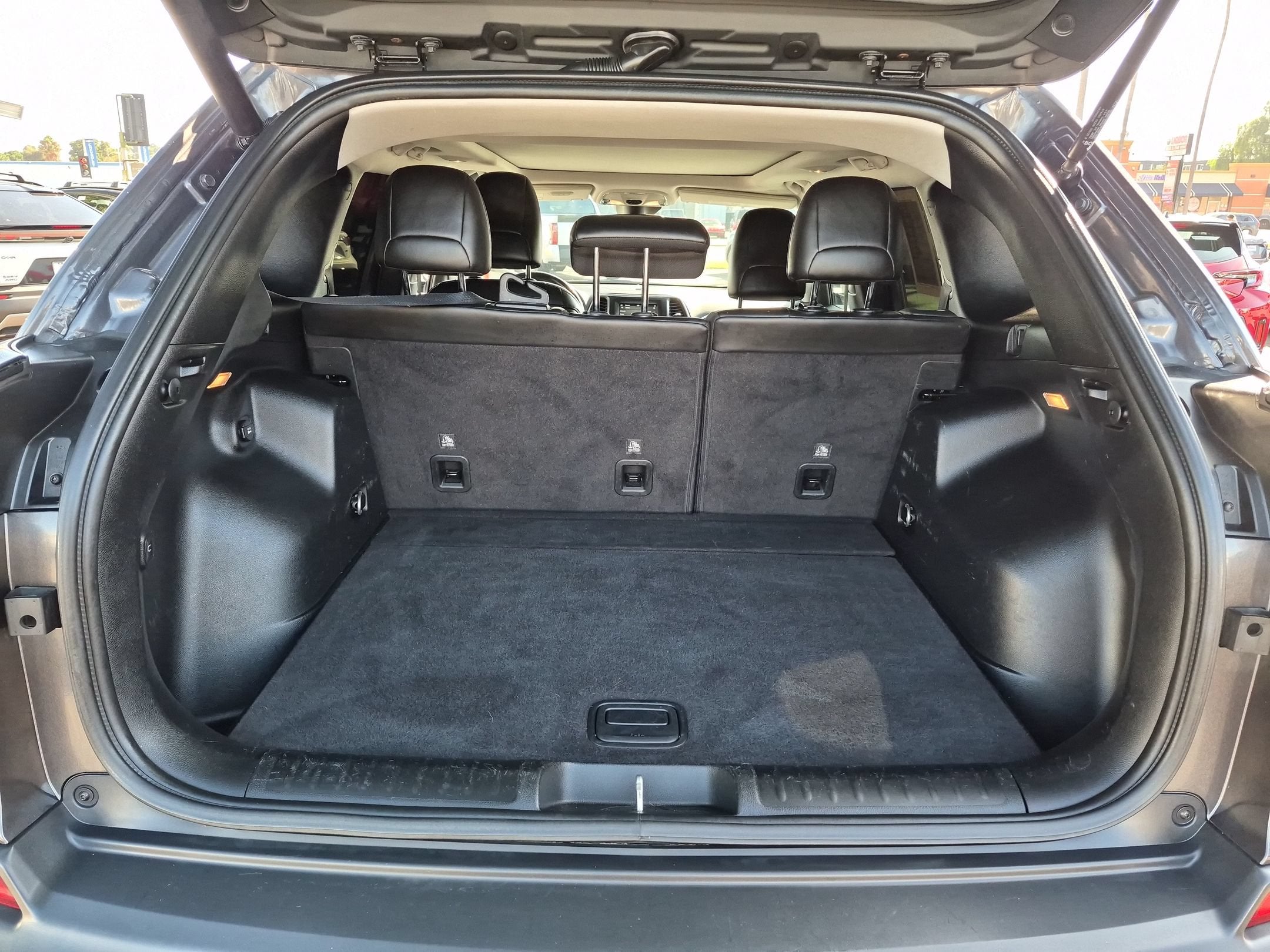 2020 Jeep Cherokee Altitude