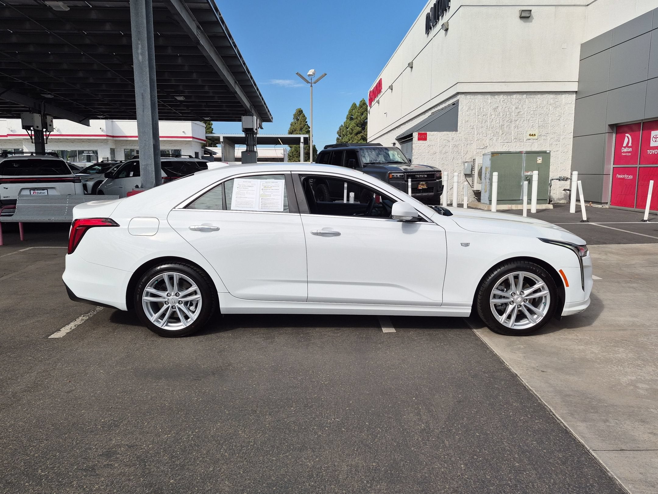 2024 Cadillac CT4 Luxury