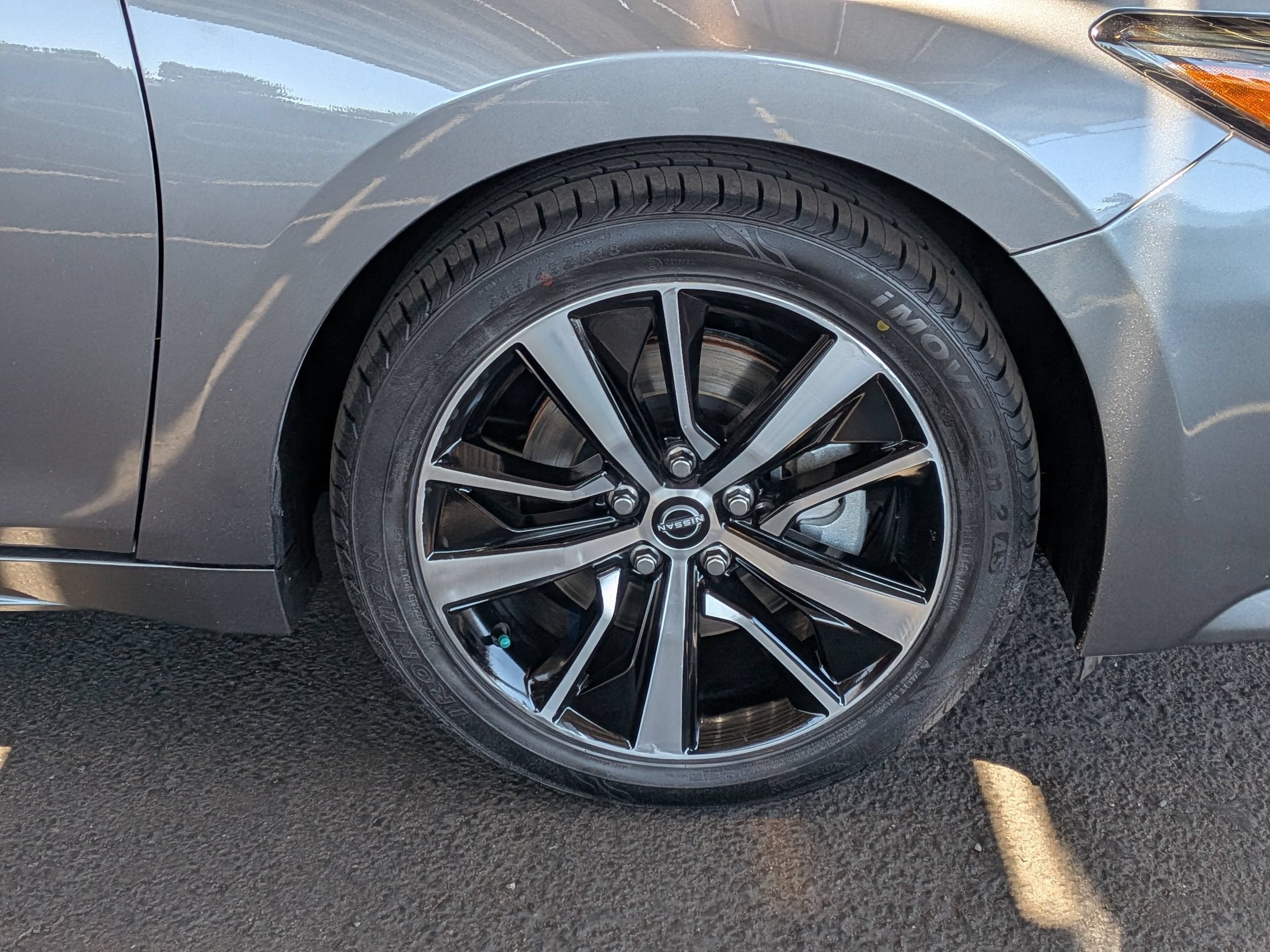2023 Nissan Maxima SV