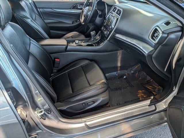2023 Nissan Maxima SV