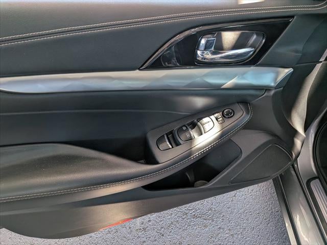 2023 Nissan Maxima SV