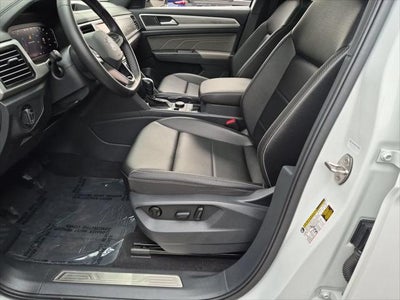 2023 Volkswagen Atlas 3.6L V6 SE with Technology
