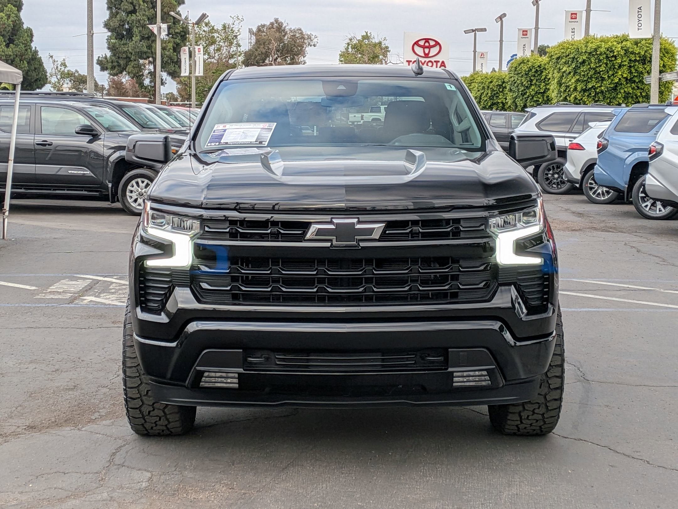 2025 Chevrolet Silverado RST