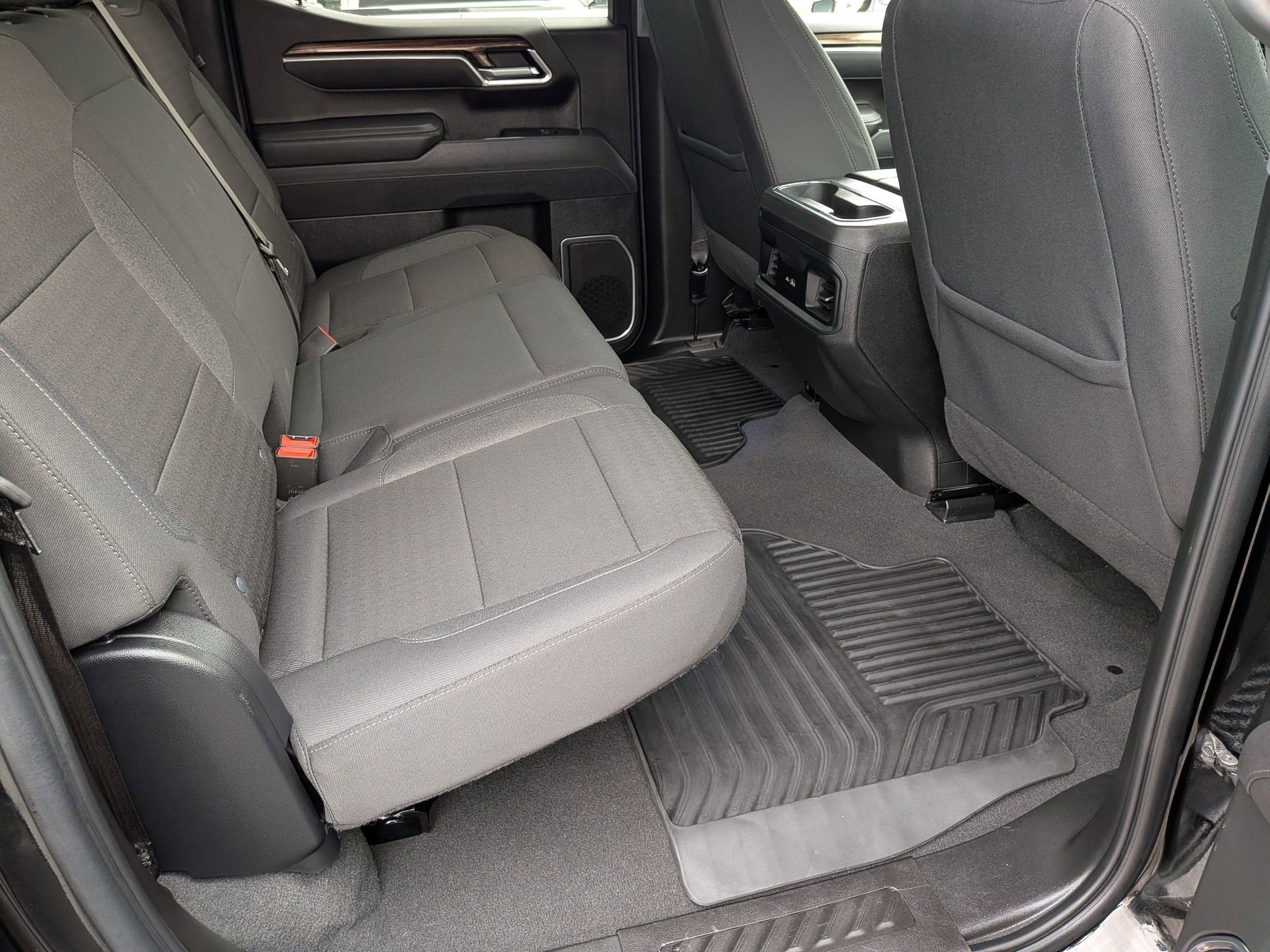 2025 Chevrolet Silverado RST