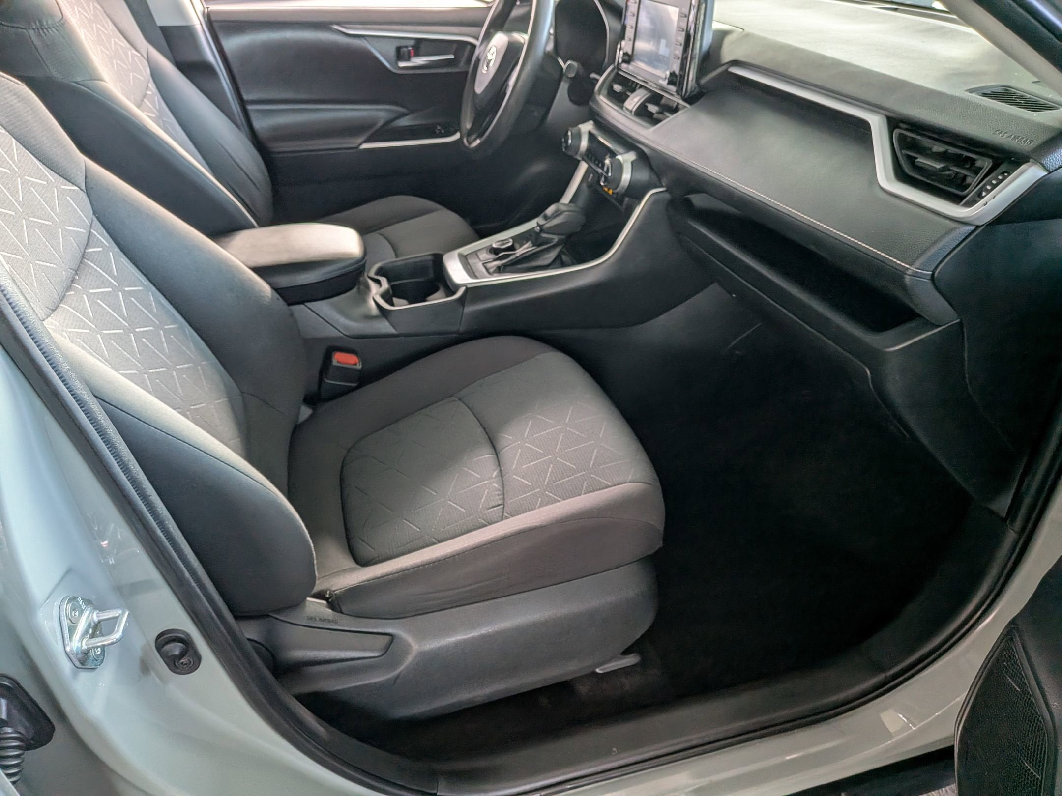 2020 Toyota RAV4 HYBRID Hybrid XLE