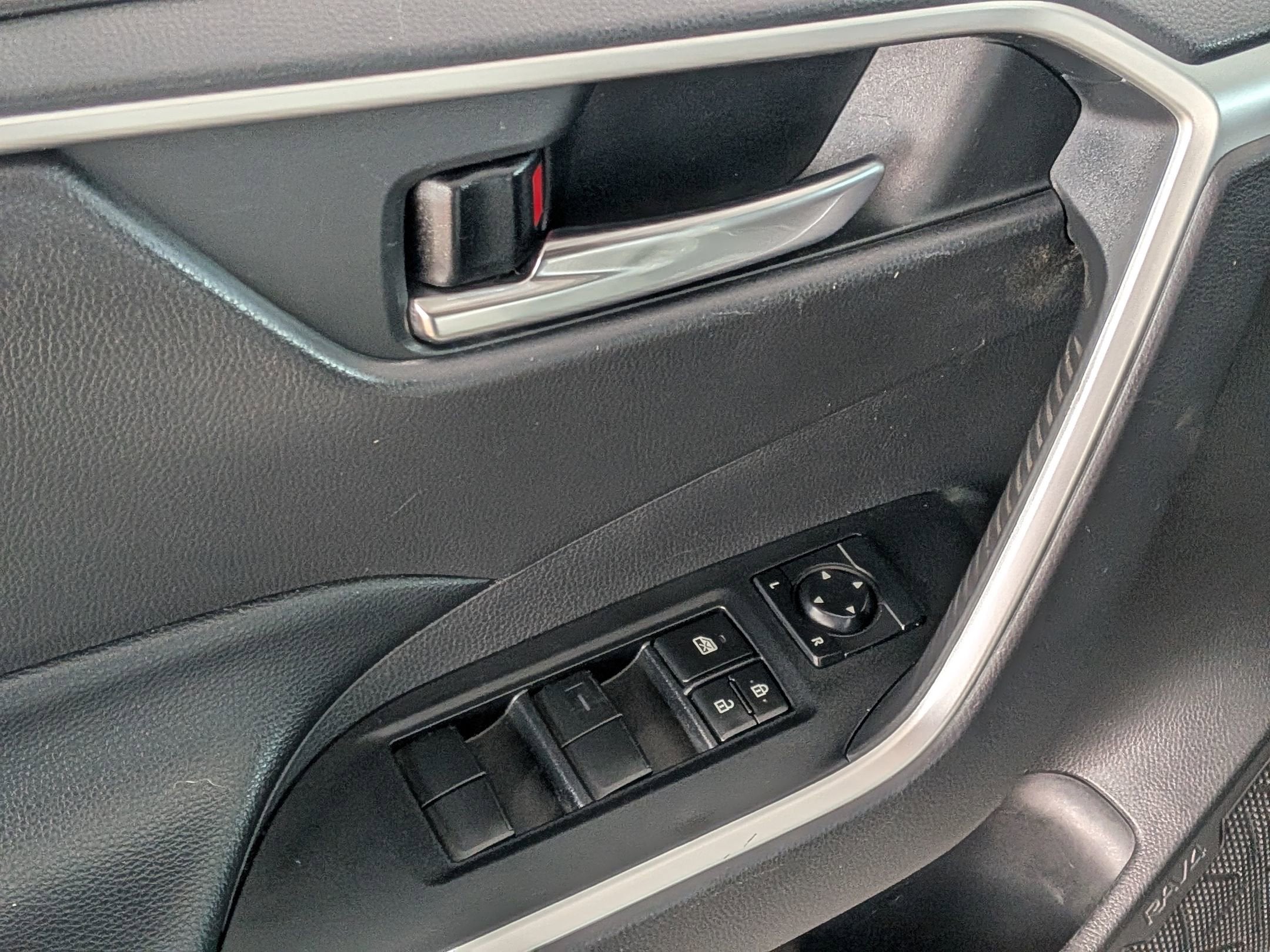 2020 Toyota RAV4 HYBRID Hybrid XLE