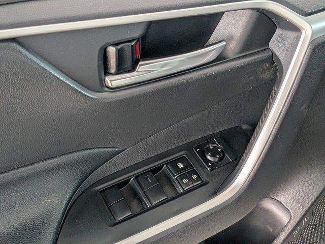 2020 Toyota RAV4 HYBRID Hybrid XLE