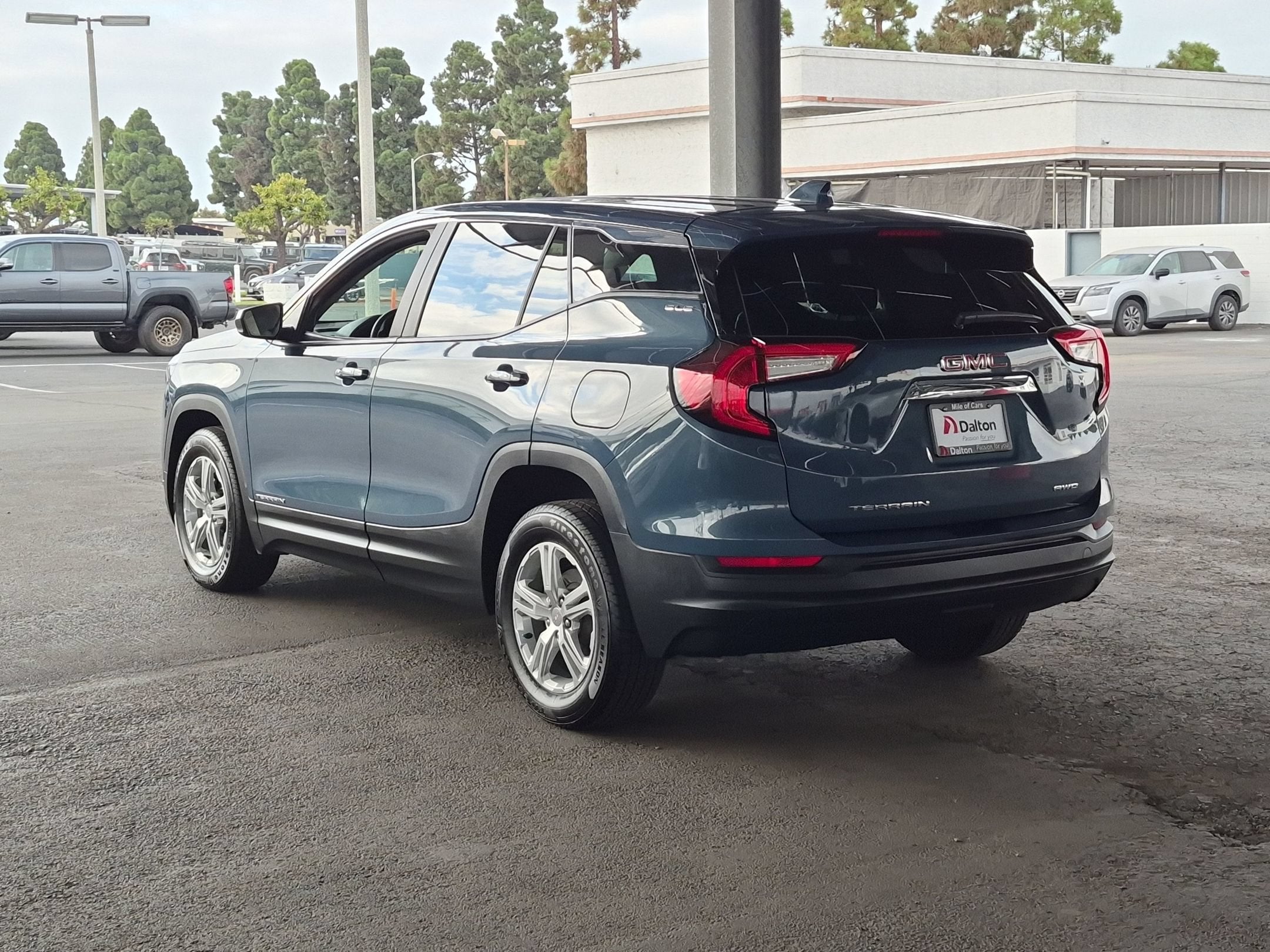 2024 GMC Terrain SLE
