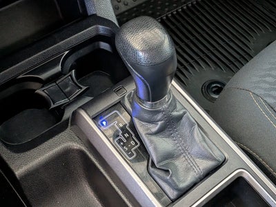 2022 Toyota TACOMA SR5 SR5