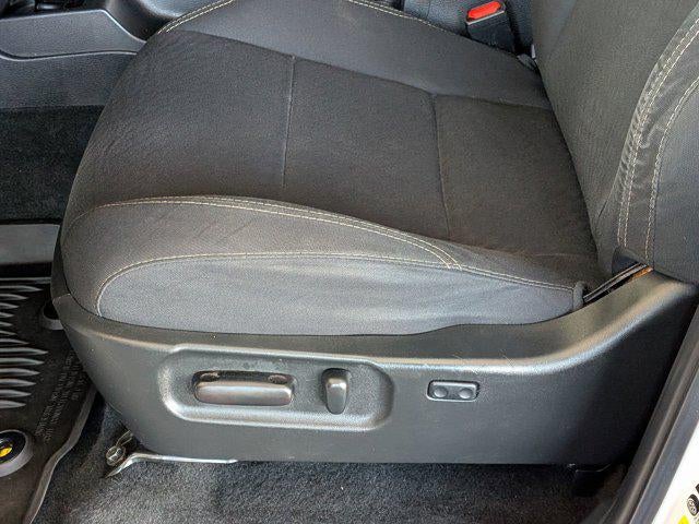 2022 Toyota TACOMA SR5 SR5