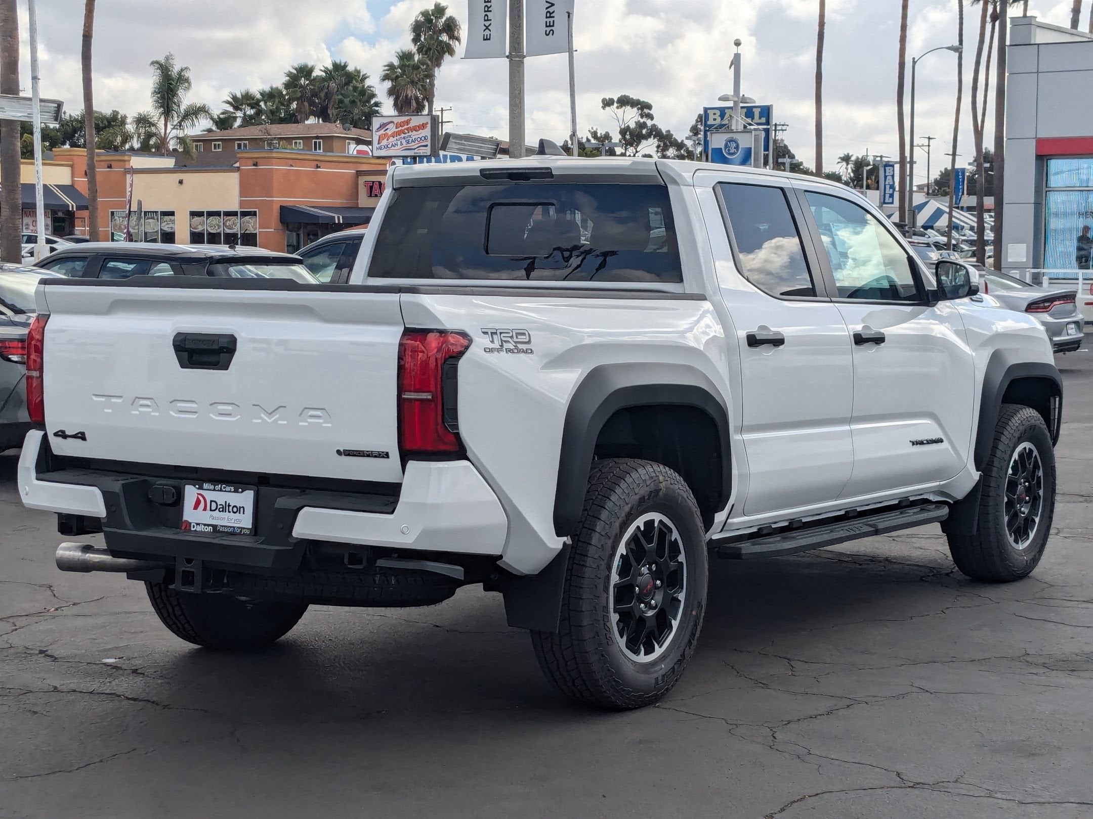 2024 Toyota Tacoma TRD OFF ROAD HYBR