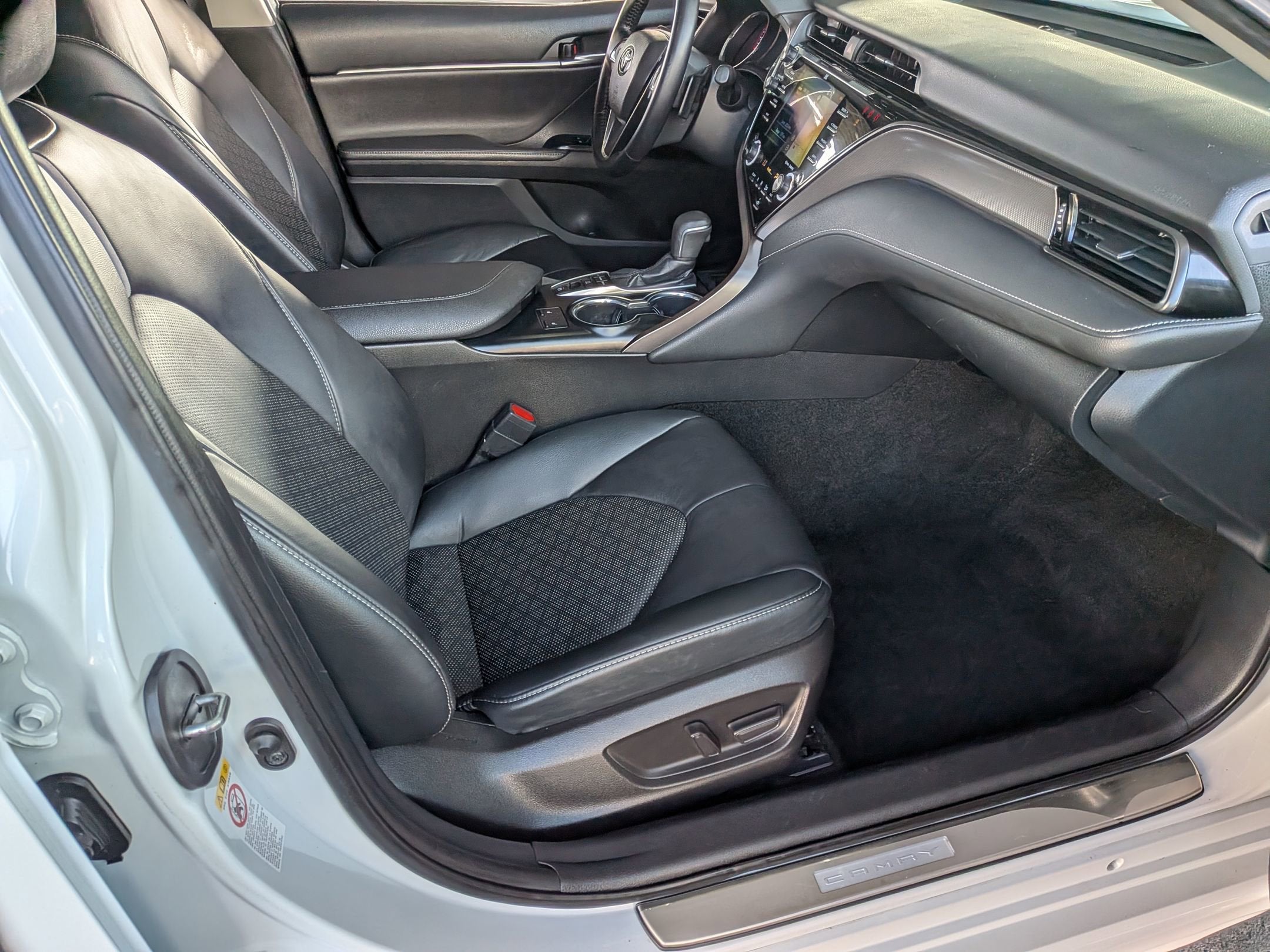 2019 Toyota CAMRY XSE V6