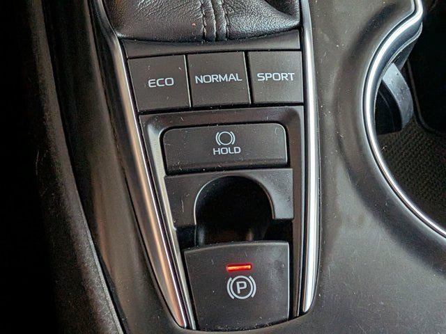 2019 Toyota CAMRY XSE V6