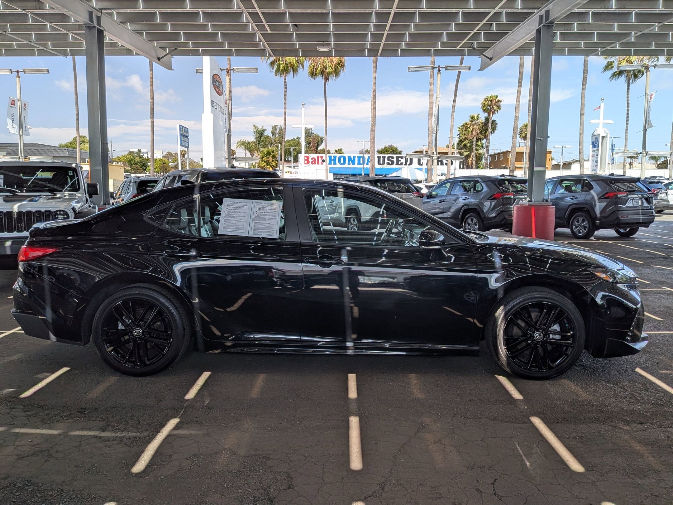 2025 Toyota Camry SE