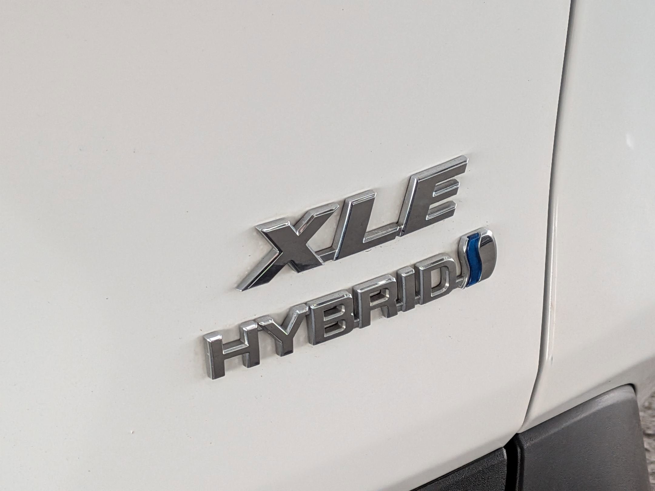 2021 Toyota RAV4 HYBRID Hybrid XLE