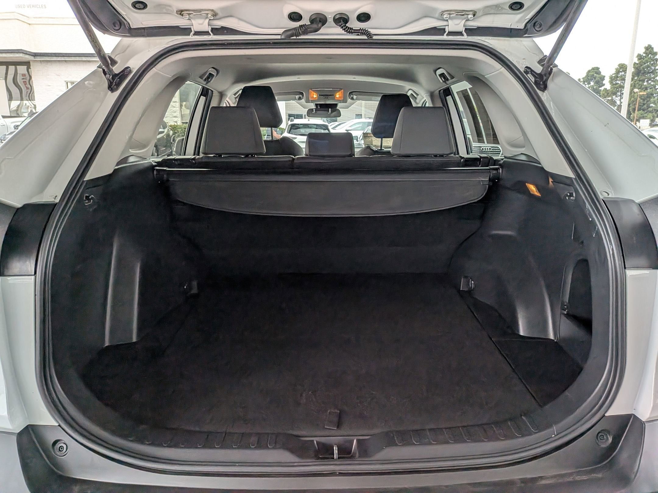 2021 Toyota RAV4 HYBRID Hybrid XLE