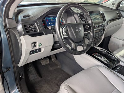 2020 Honda Pilot Touring 8-Passenger