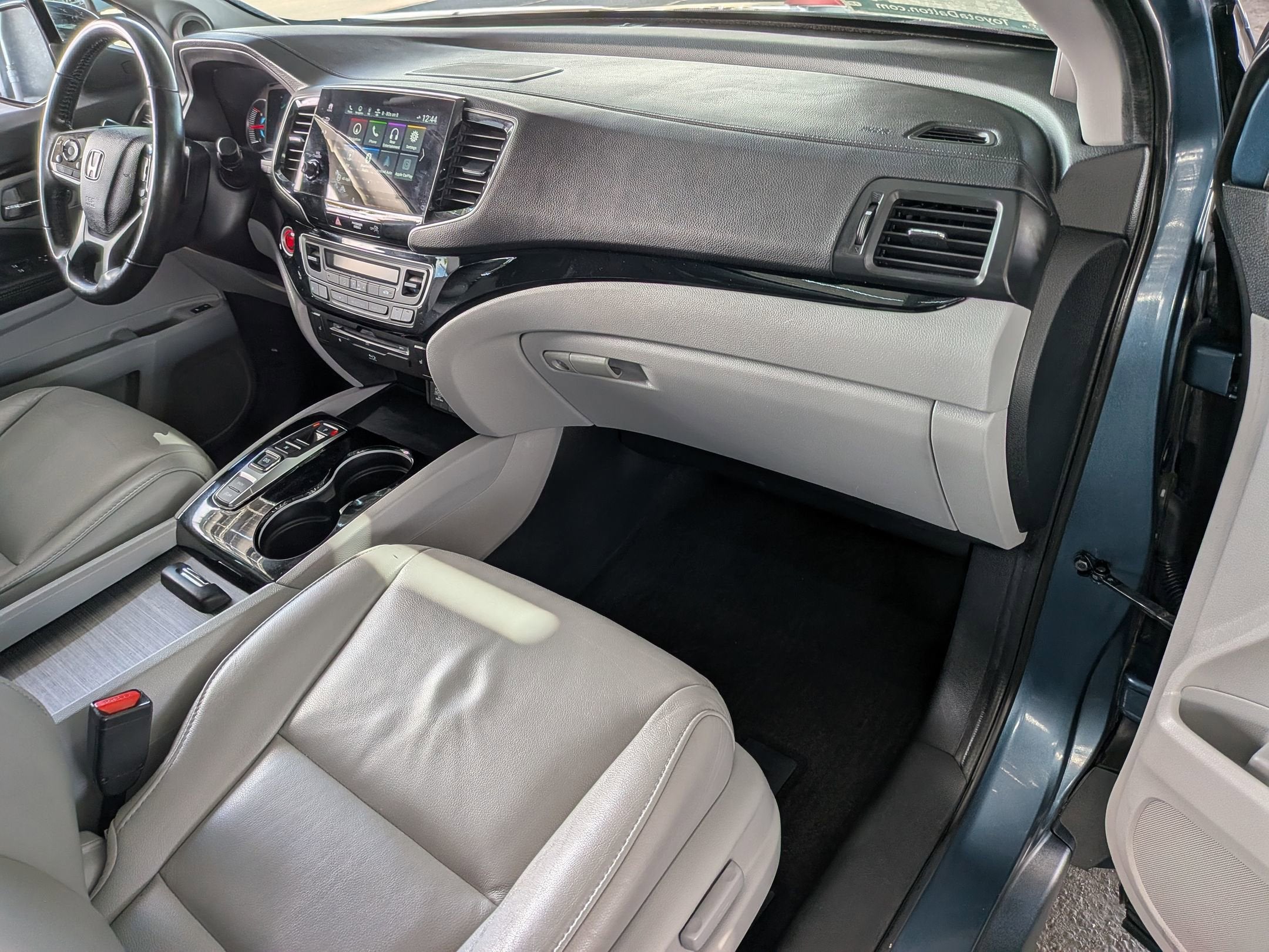 2020 Honda Pilot Touring 8-Passenger