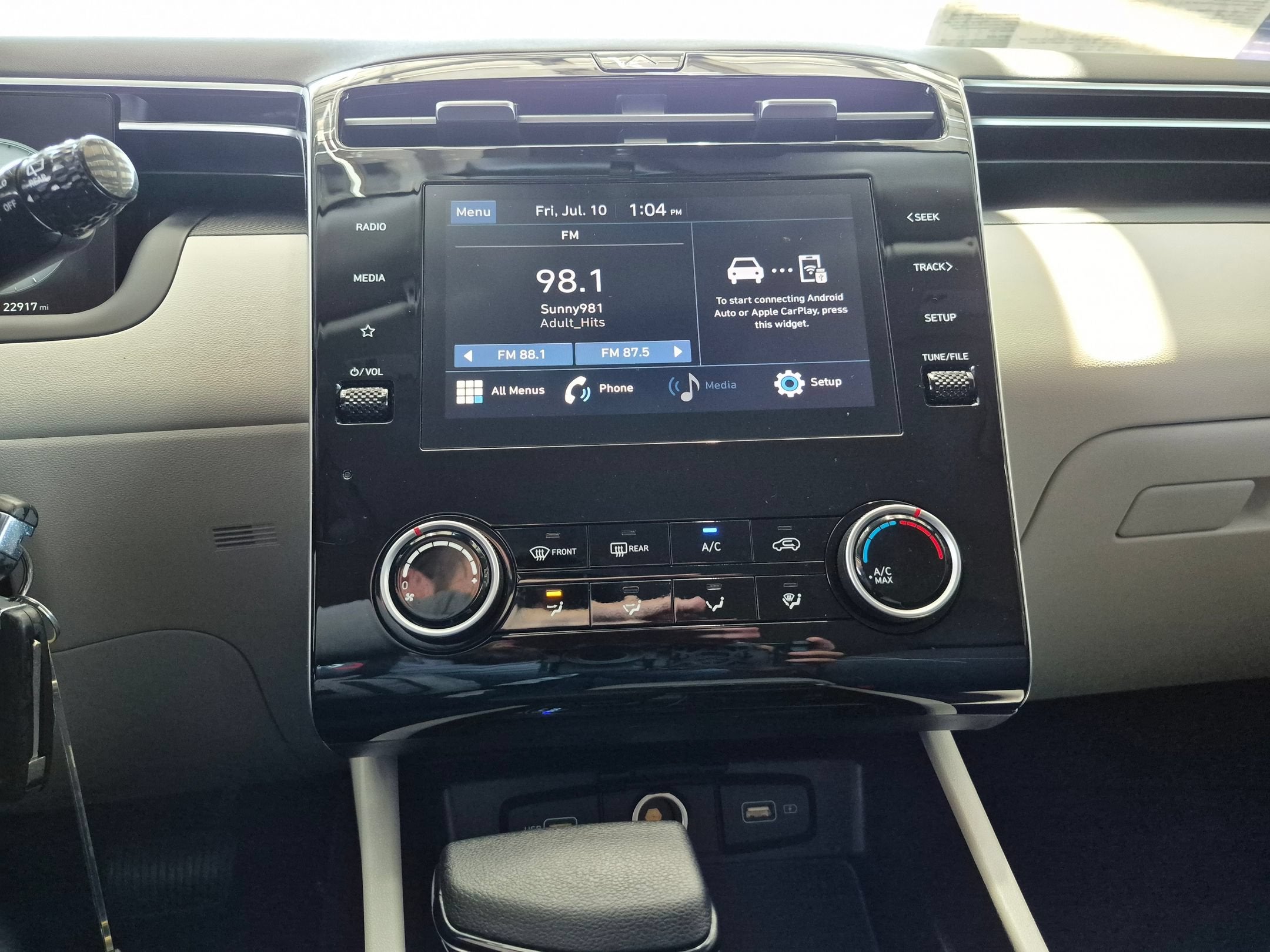 2024 Hyundai TUCSON SE