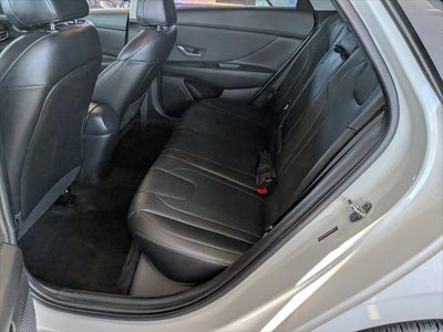 2022 Hyundai ELANTRA Limited