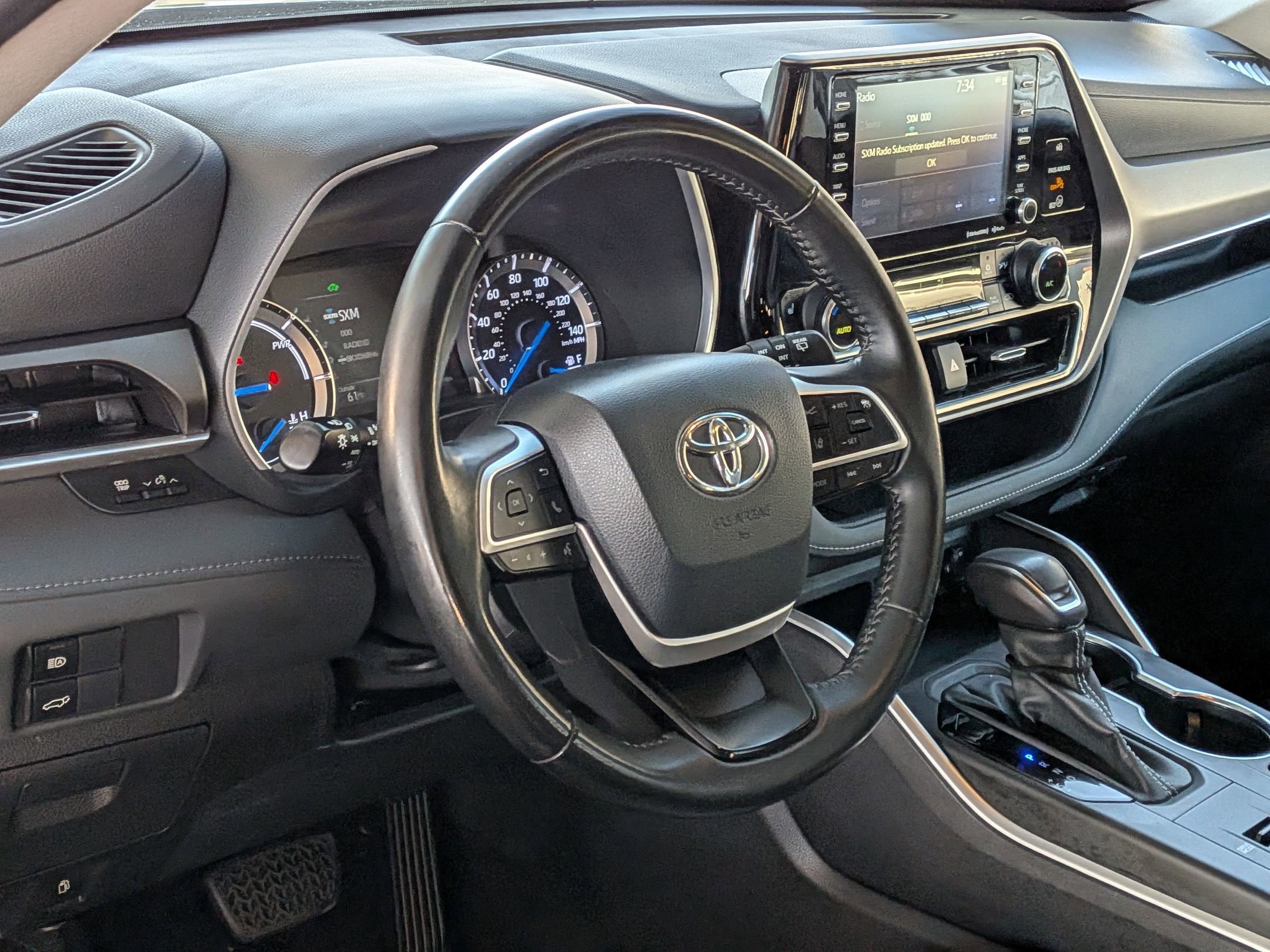 2022 Toyota HIGHLANDER HYBRD Hybrid XLE