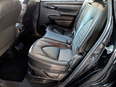 2022 Toyota HIGHLANDER HYBRD Hybrid XLE