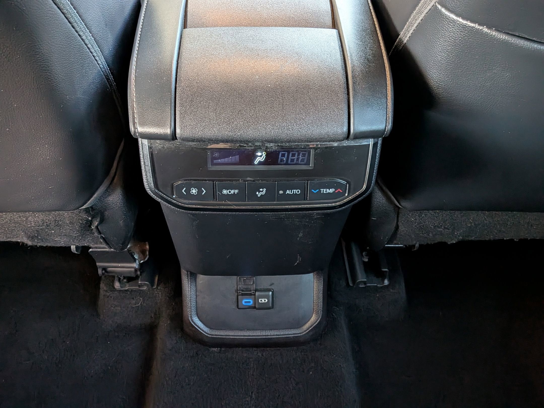 2022 Toyota HIGHLANDER HYBRD Hybrid XLE