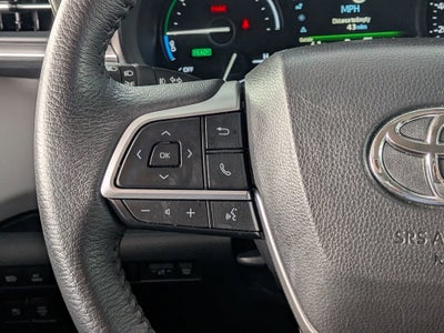 2025 Toyota SIENNA XLE XLE