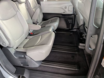 2025 Toyota SIENNA XLE XLE