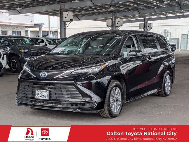 2022 Toyota SIENNA LE LE