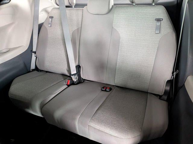 2022 Toyota SIENNA LE LE