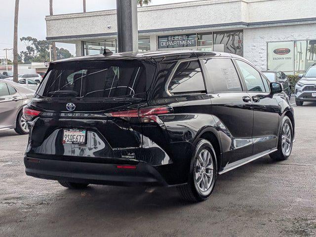 2022 Toyota SIENNA LE LE