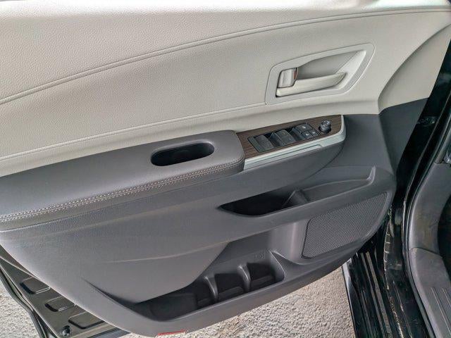 2022 Toyota SIENNA LE LE