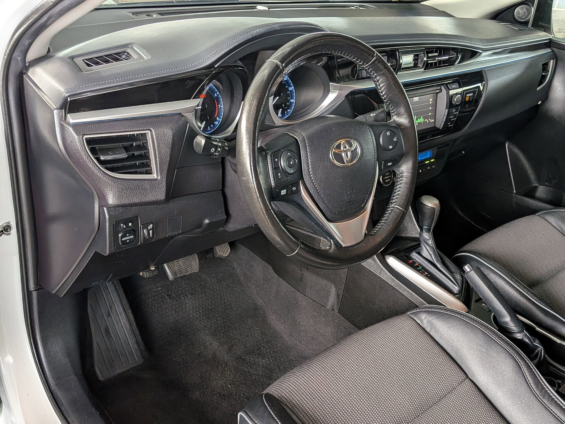 2016 Toyota COROLLA S Plus