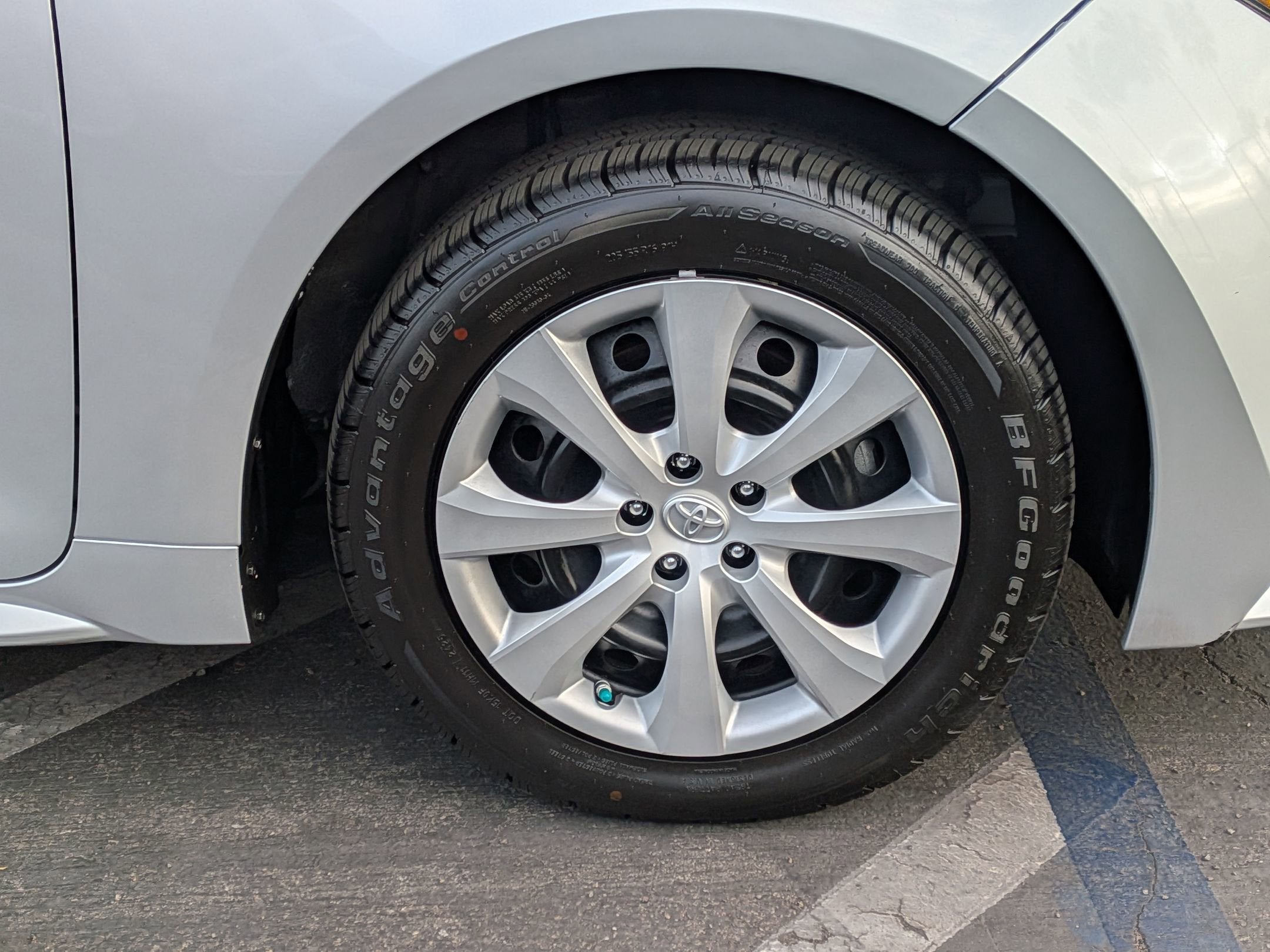 2021 Toyota COROLLA LE