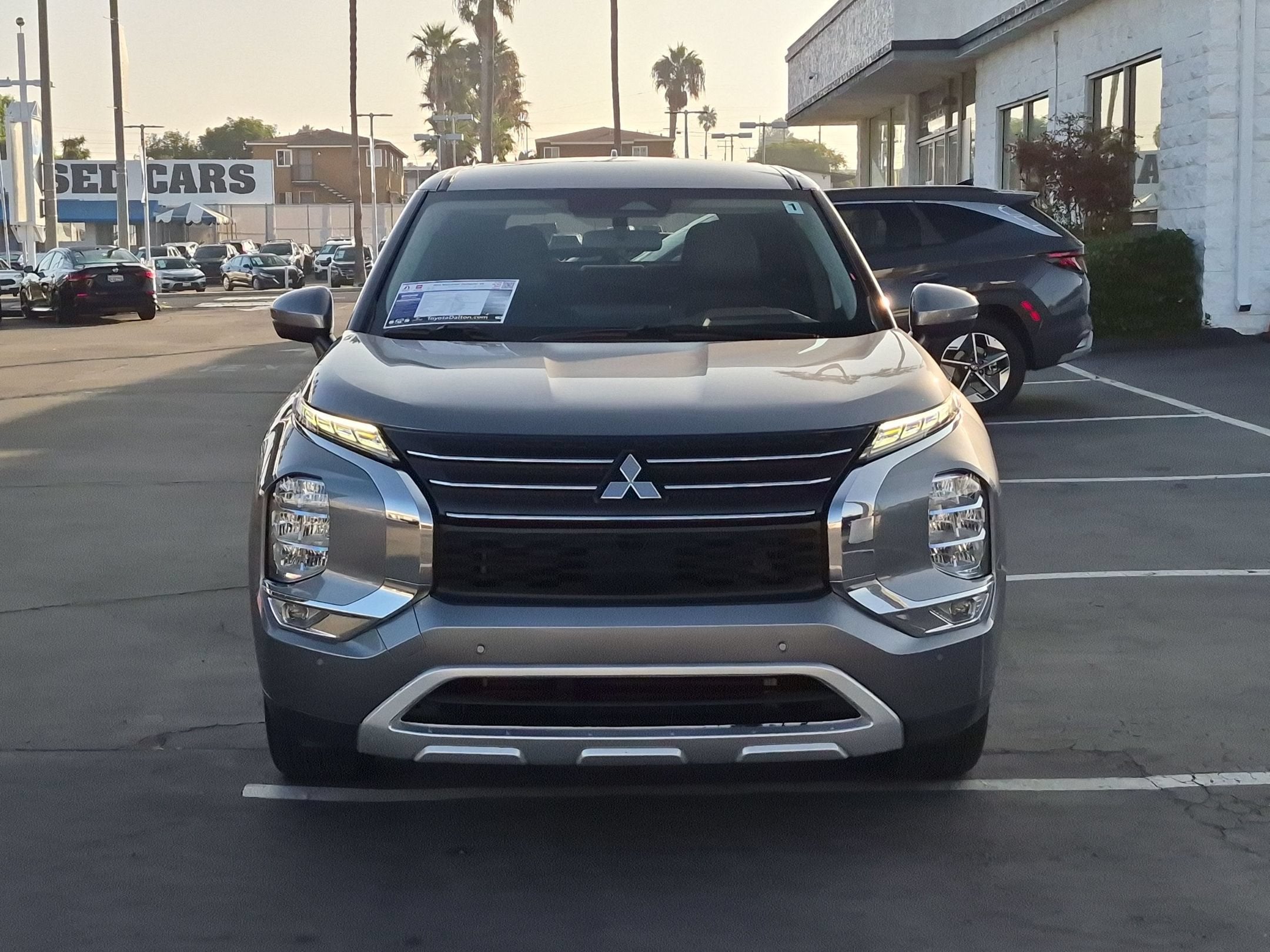 2024 Mitsubishi Outlander SE