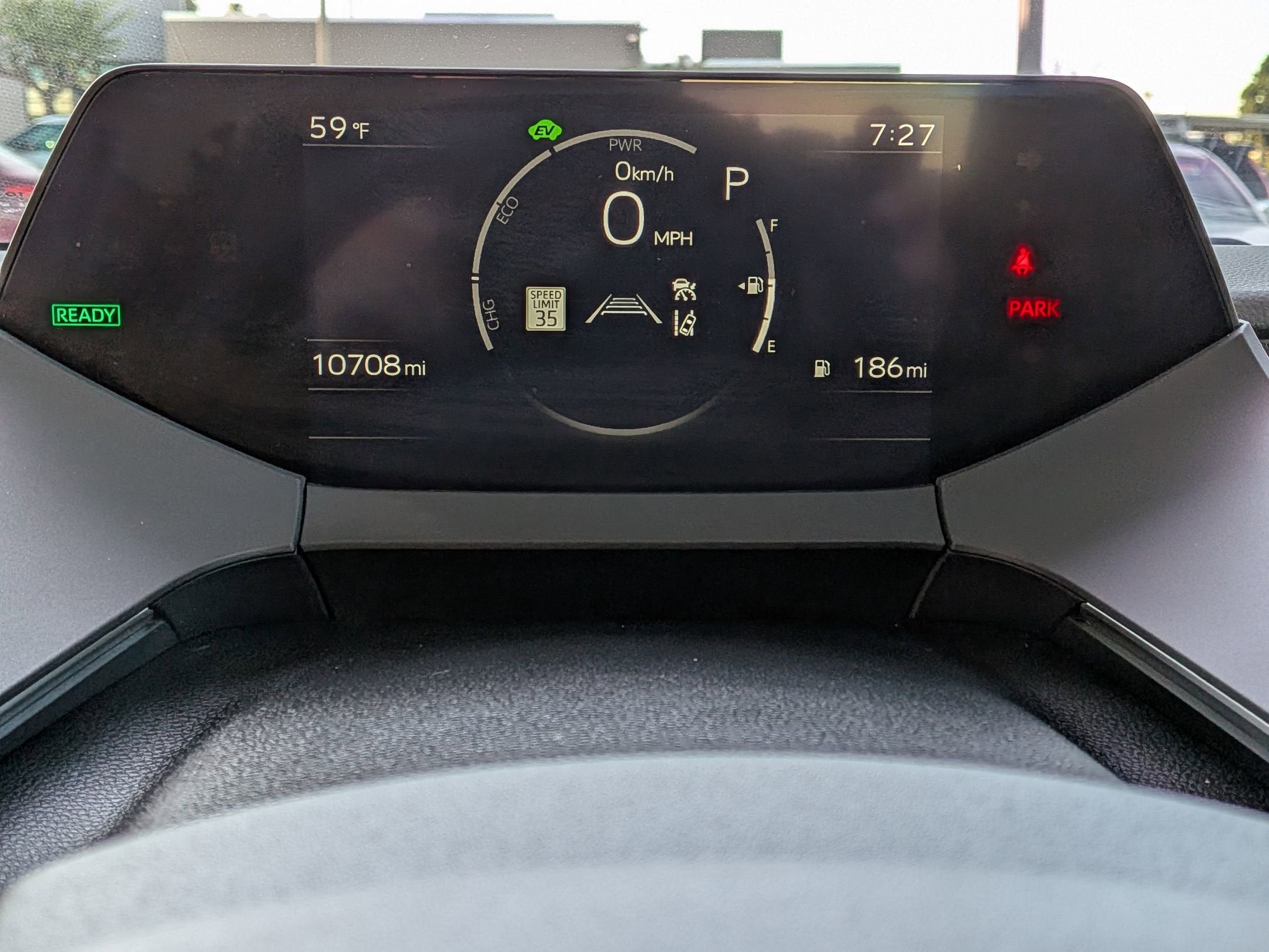 2024 Toyota PRIUS XLE