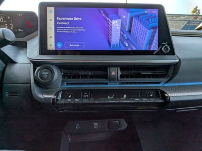 2024 Toyota PRIUS XLE