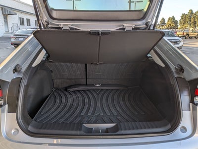 2024 Toyota PRIUS XLE