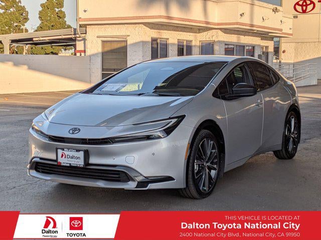 2024 Toyota PRIUS XLE