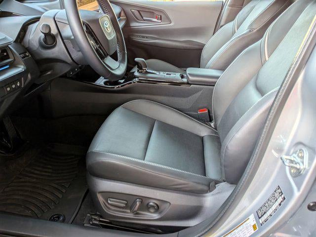 2024 Toyota PRIUS XLE