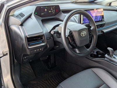 2024 Toyota PRIUS XLE