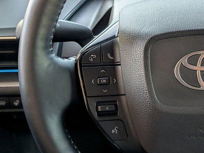 2024 Toyota PRIUS XLE