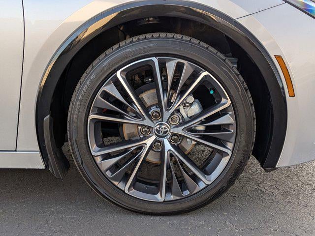 2024 Toyota PRIUS XLE