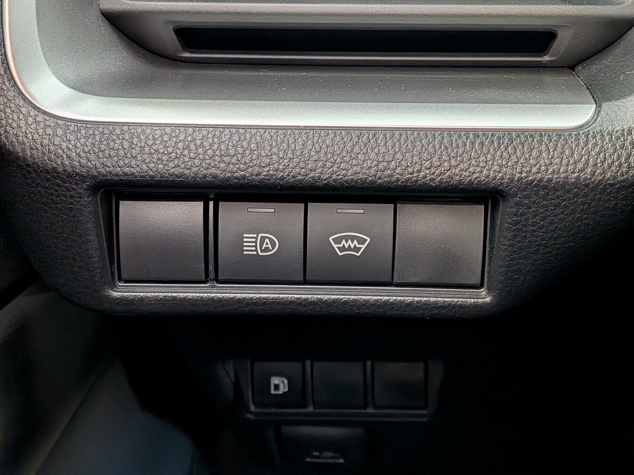 2023 Toyota PRIUS LE