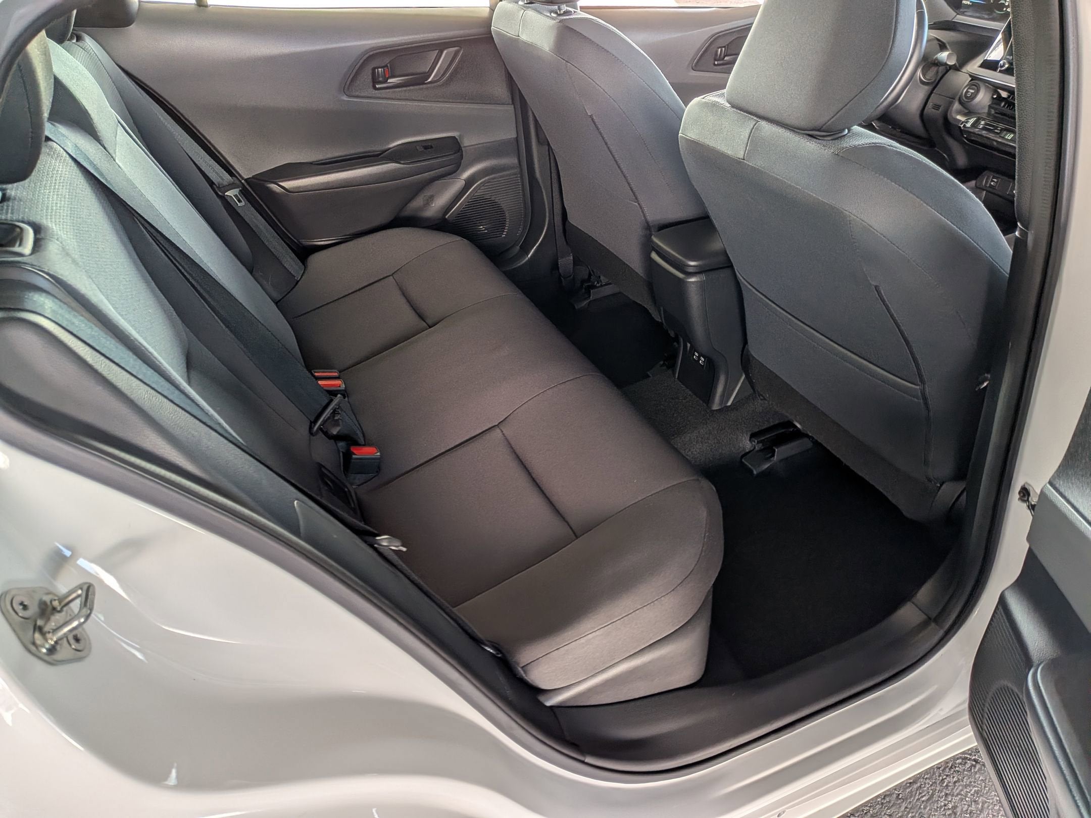 2023 Toyota PRIUS LE