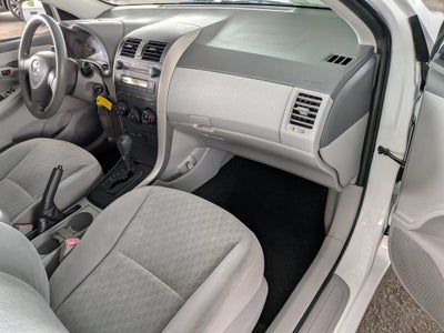 2009 Toyota COROLLA LE