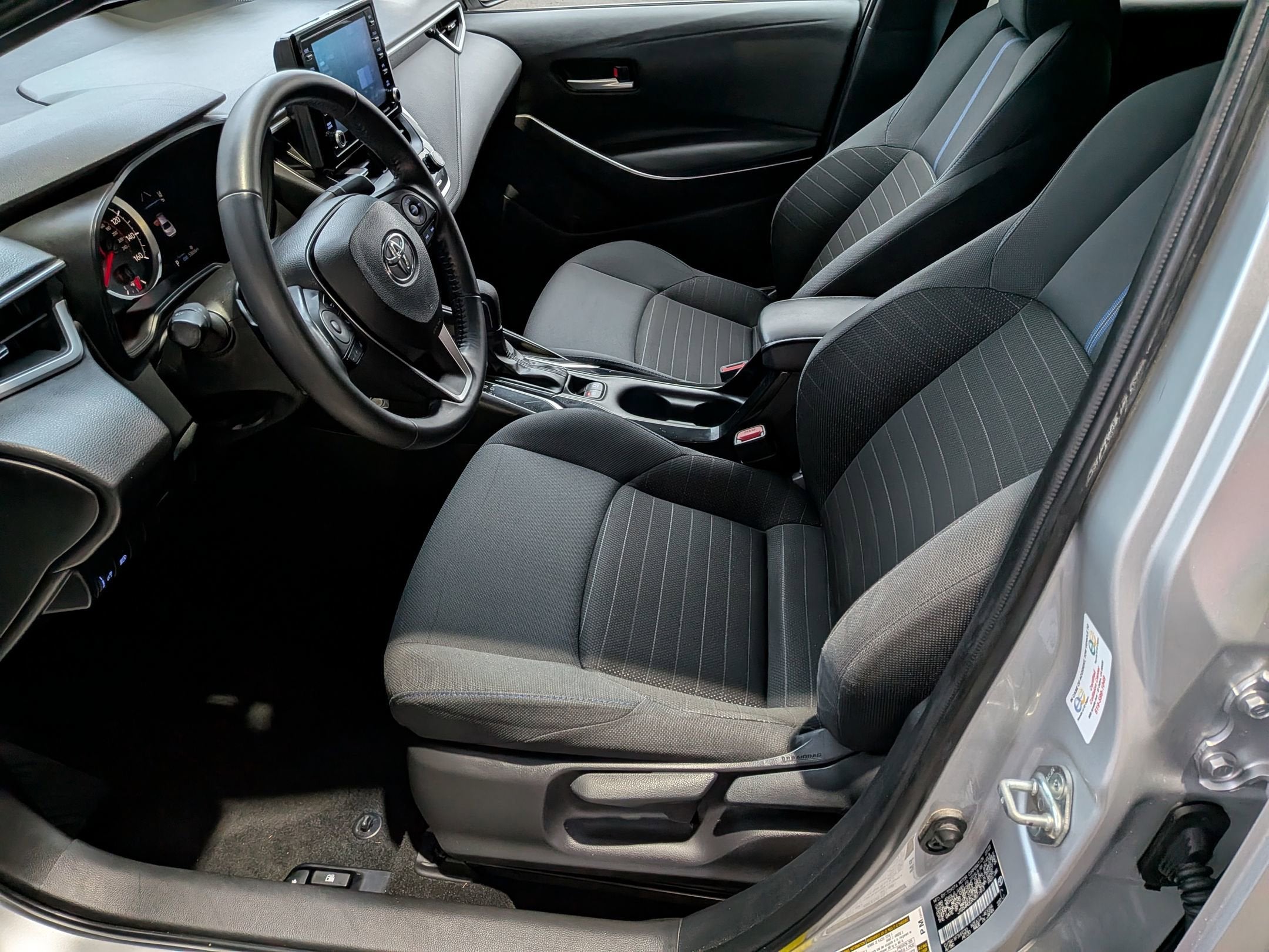 2022 Toyota COROLLA SE