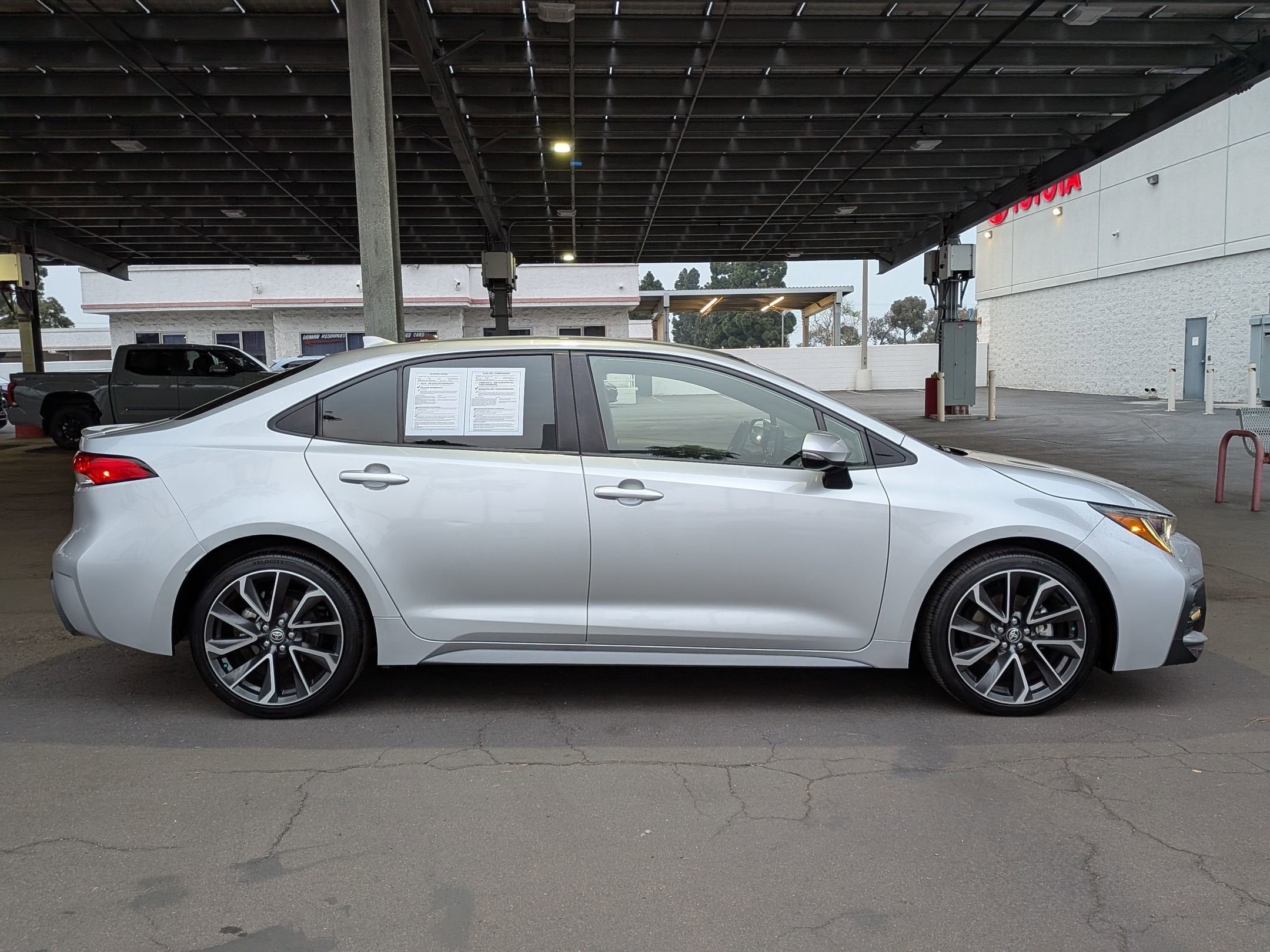 2022 Toyota COROLLA SE