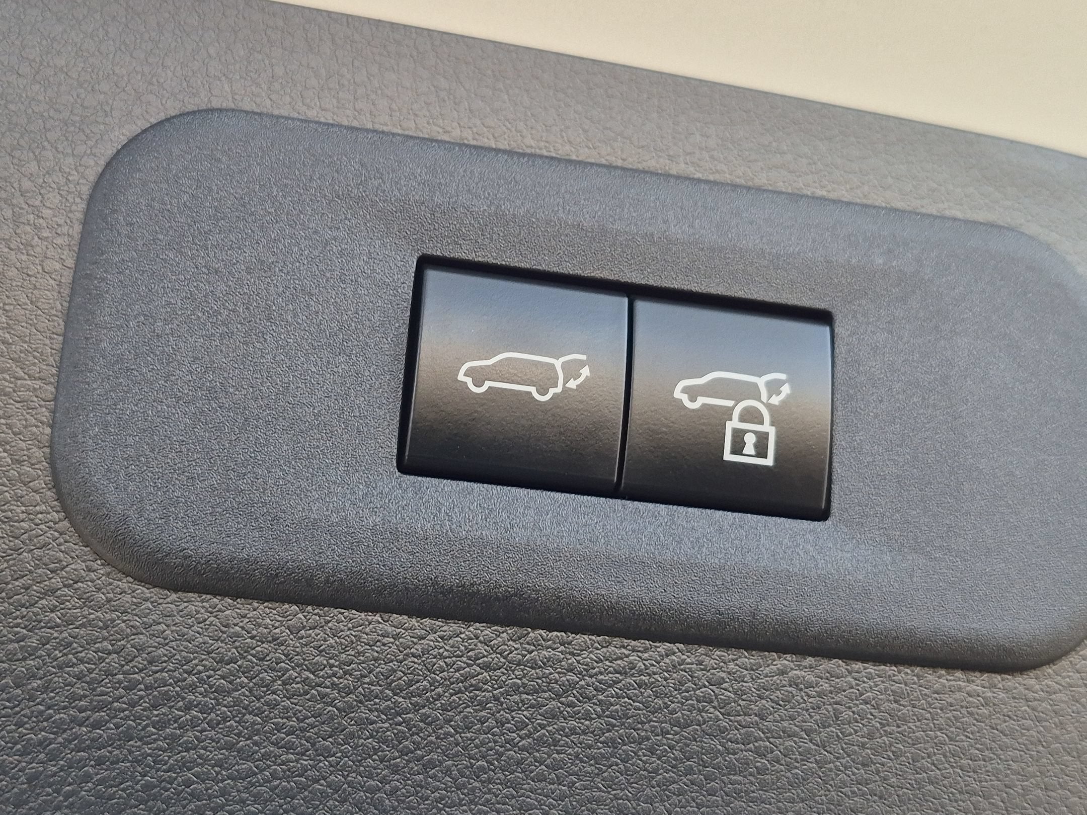 2024 Lexus NX PLUG-IN HYBRID ELECTRIC VEHICLE NX 450h+ Luxury
